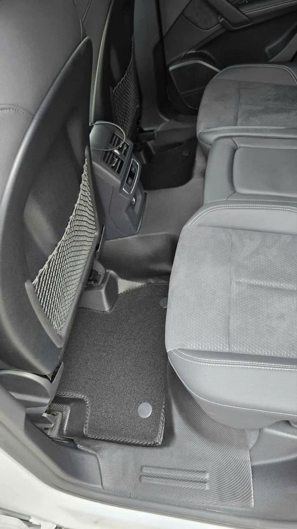 thảm lót sàn ô tô nhựa TPE Audi