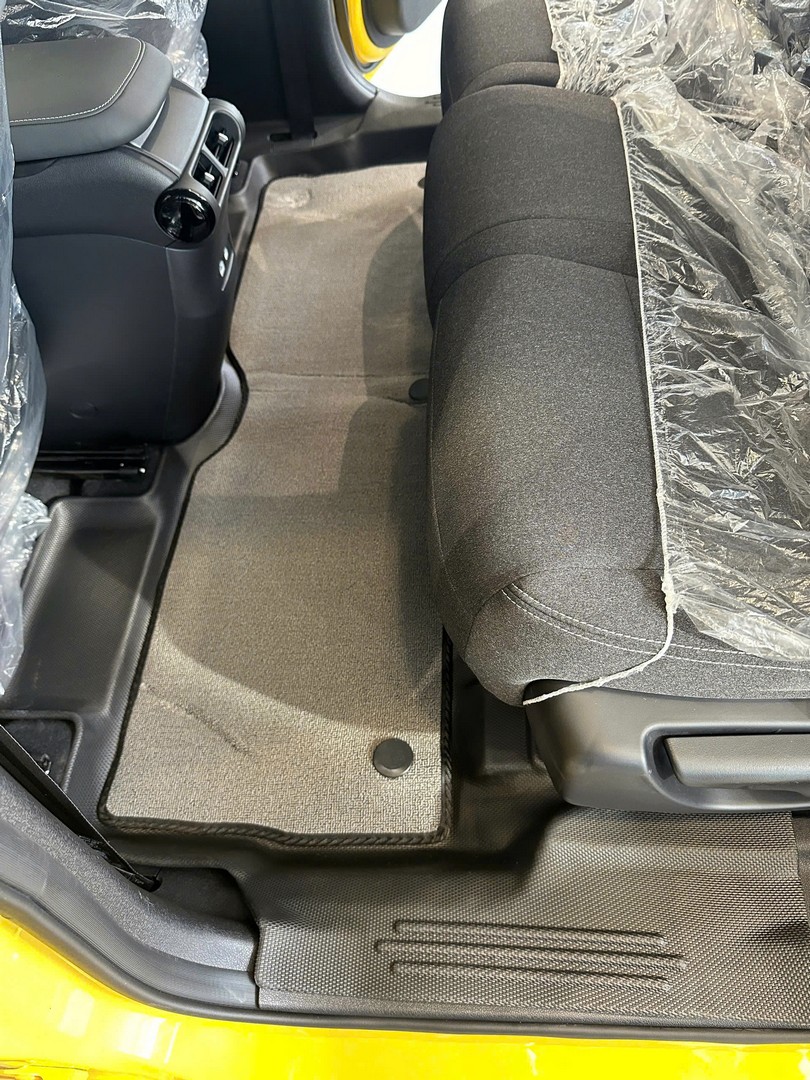 Thảm lót sàn ô tô TPE Vinfast Limo Green 2 thảm lót sàn xe Vinfast Limo Green