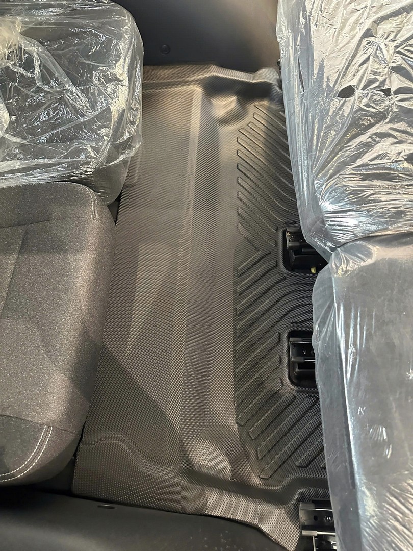 Thảm lót sàn ô tô TPE Vinfast Limo Green 13 thảm lót sàn ô tô TPE Vinfast Limo Green